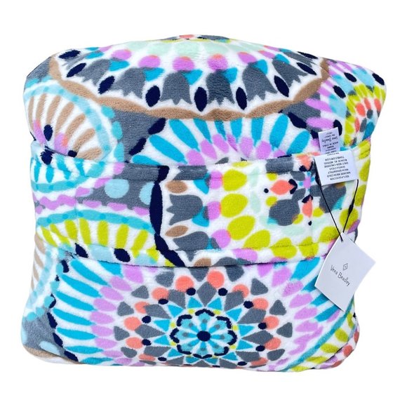 Vera Bradley Other - Vera Bradley Sunny Medallion Plush Fleece Travel Blanket